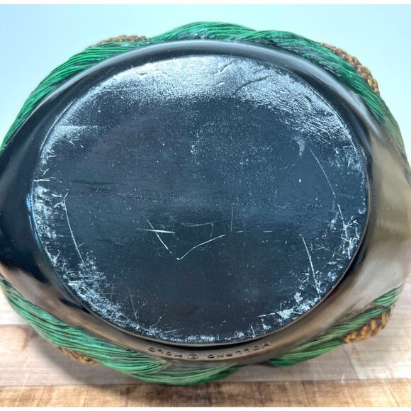 VTG Ceramic Christmas Decorative Pinecone Holly Basket Holland Mold Centerpiece - Picture 5 of 7